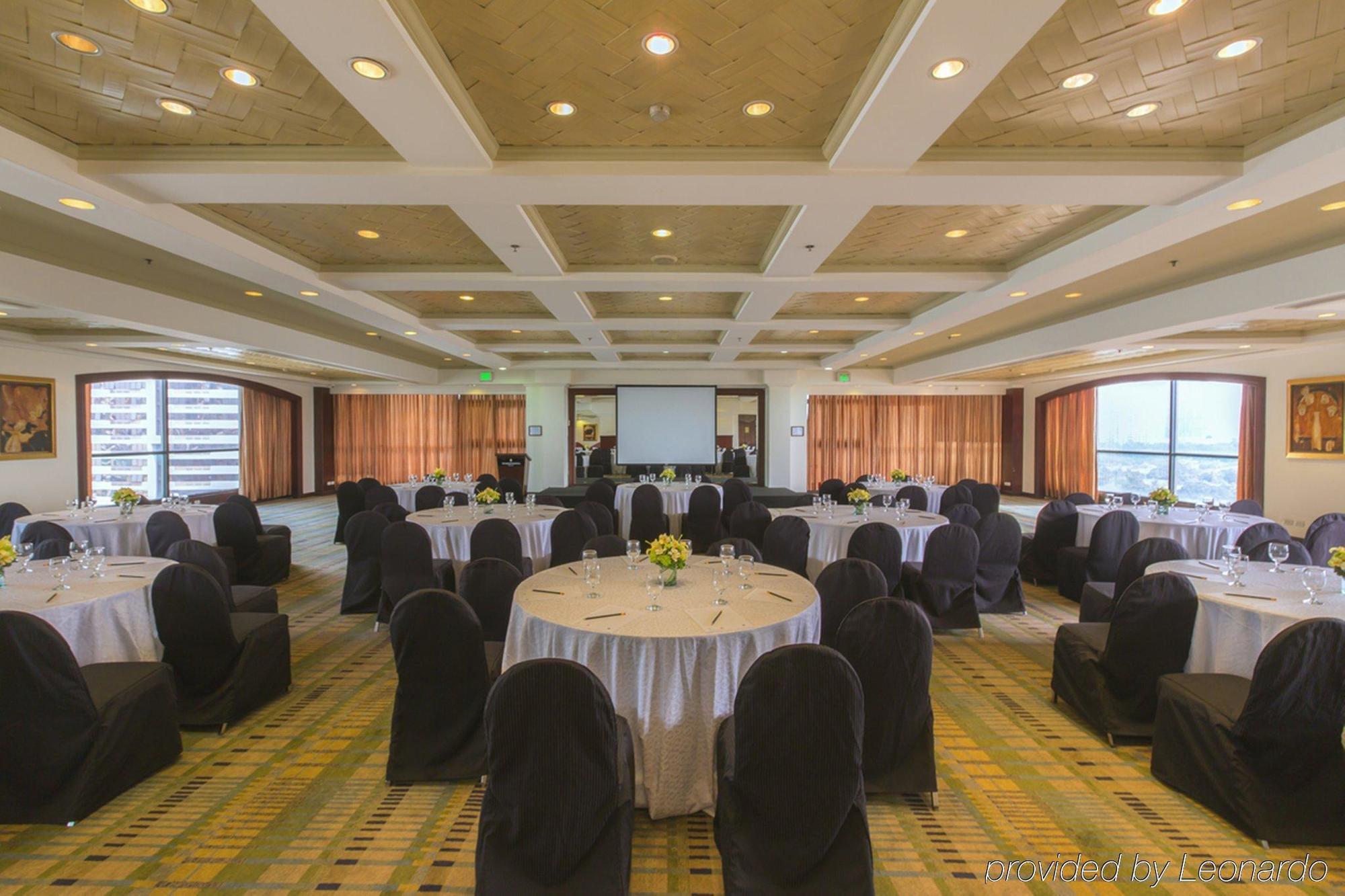 Hotel Intercontinental Manila à Makati City Extérieur photo