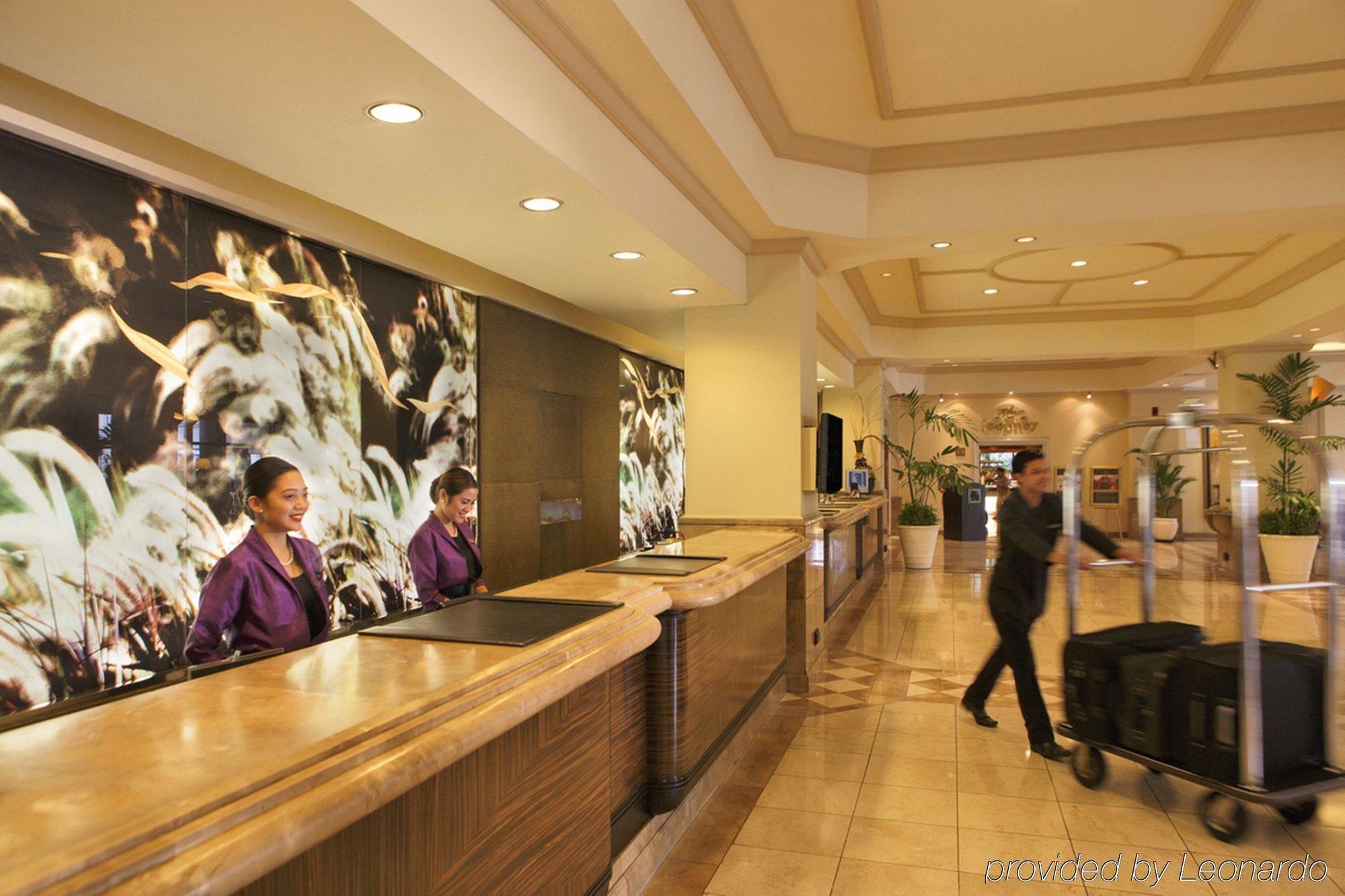 Hotel Intercontinental Manila à Makati City Extérieur photo