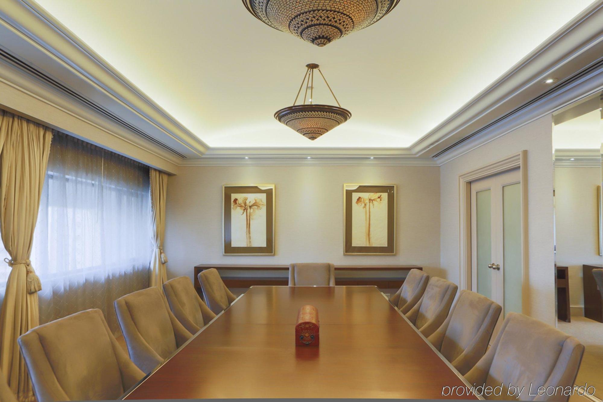 Hotel Intercontinental Manila à Makati City Extérieur photo