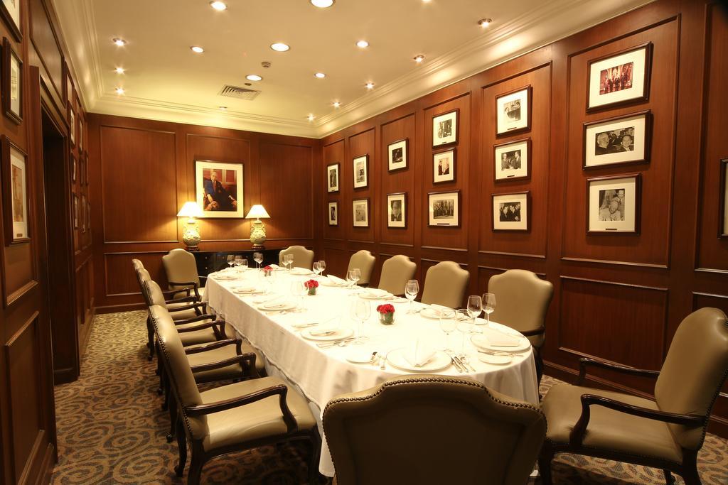 Hotel Intercontinental Manila à Makati City Extérieur photo