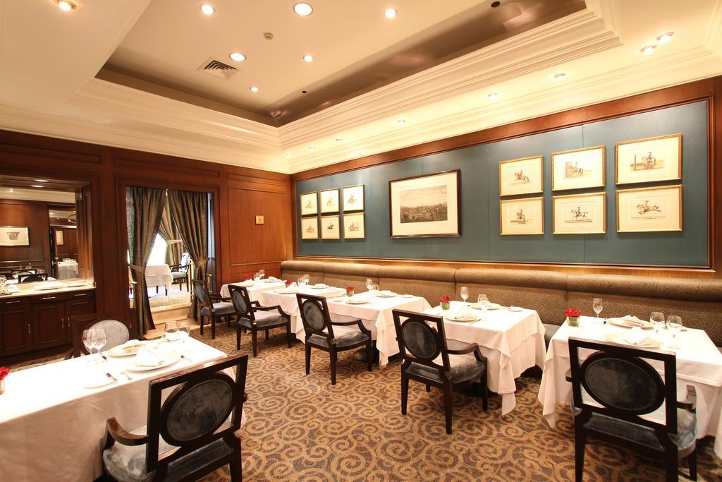 Hotel Intercontinental Manila à Makati City Extérieur photo