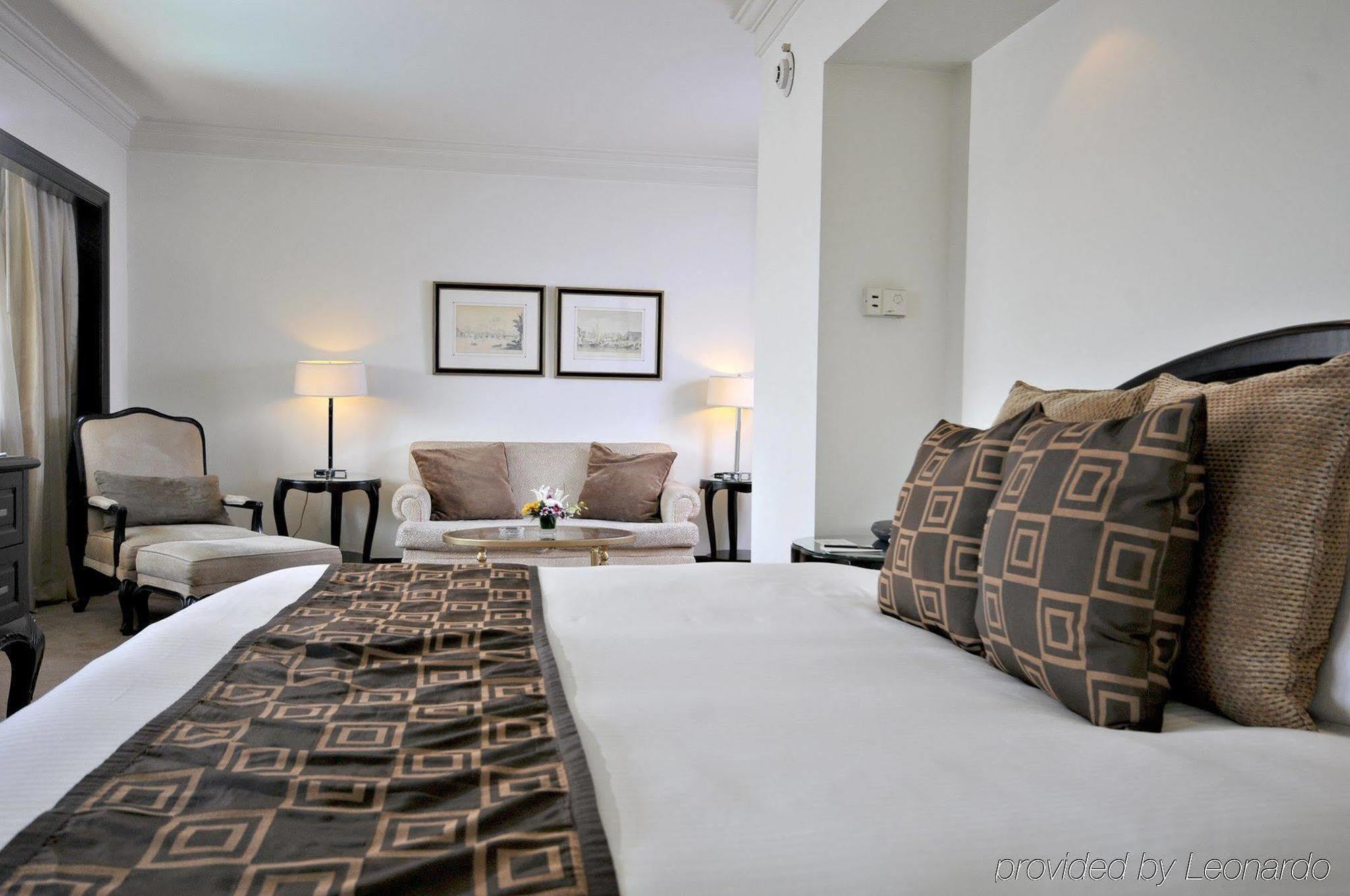 Hotel Intercontinental Manila à Makati City Extérieur photo